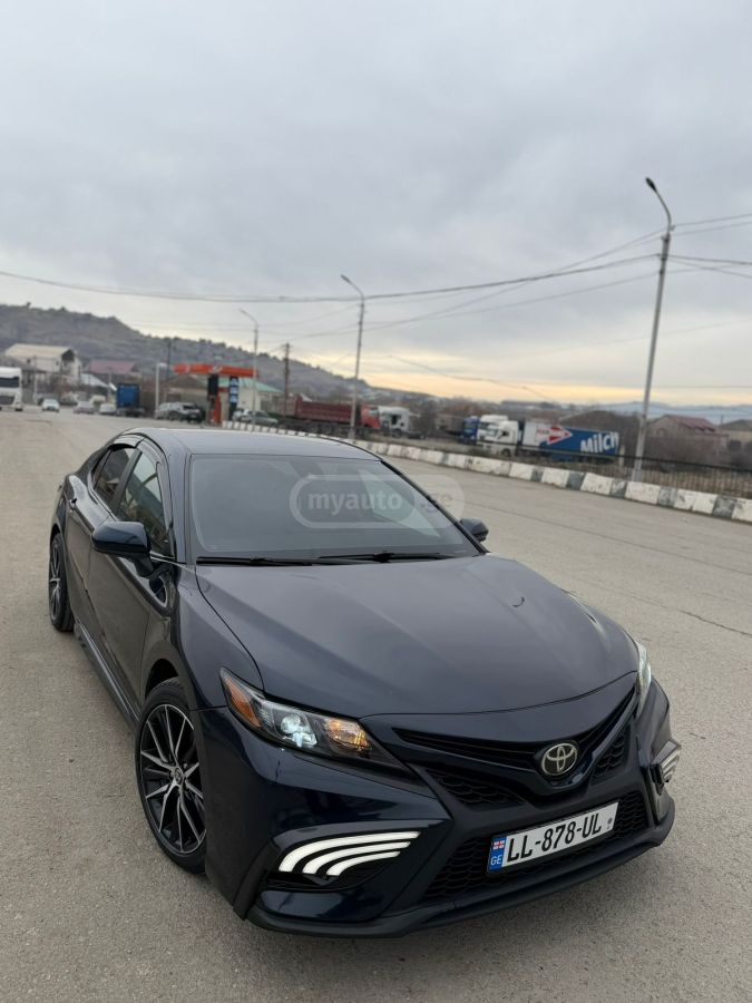 Toyota Camry - фото 4