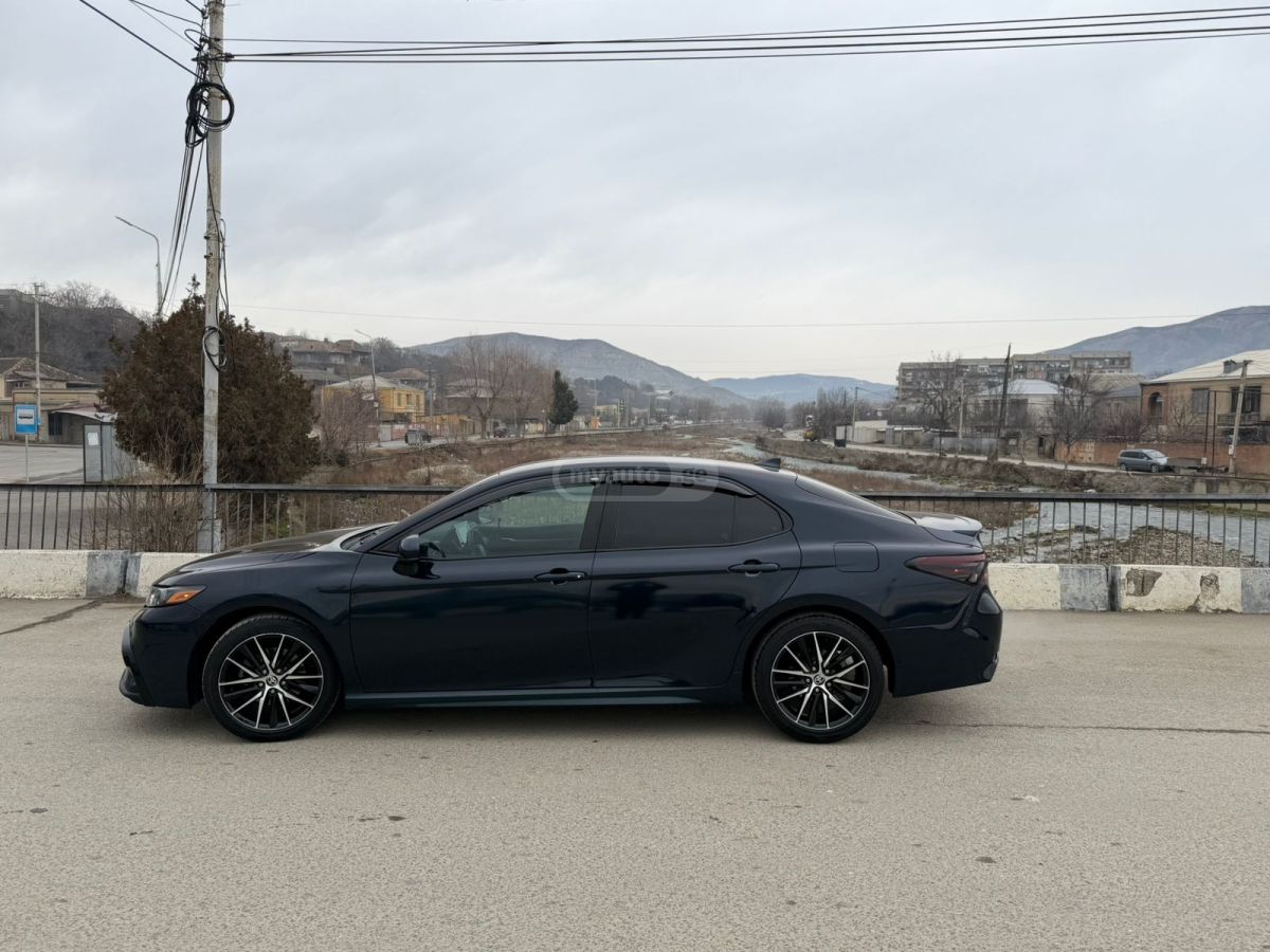 Toyota Camry - фото 7
