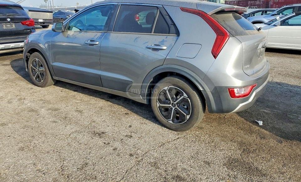 Kia Niro - фото 2