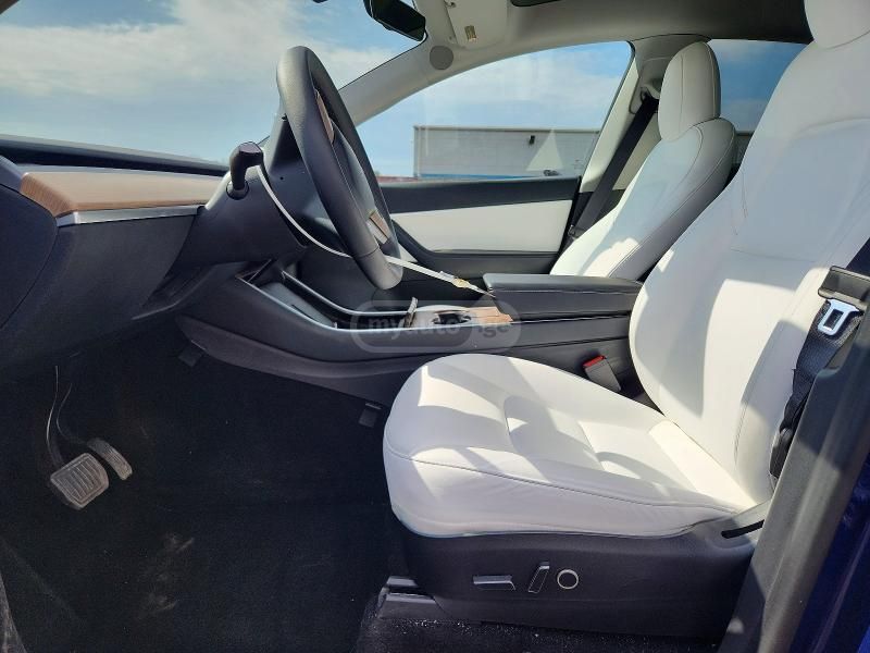 Tesla Model Y - фото 7