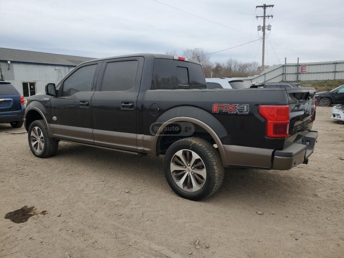 Ford F150 - фото 2