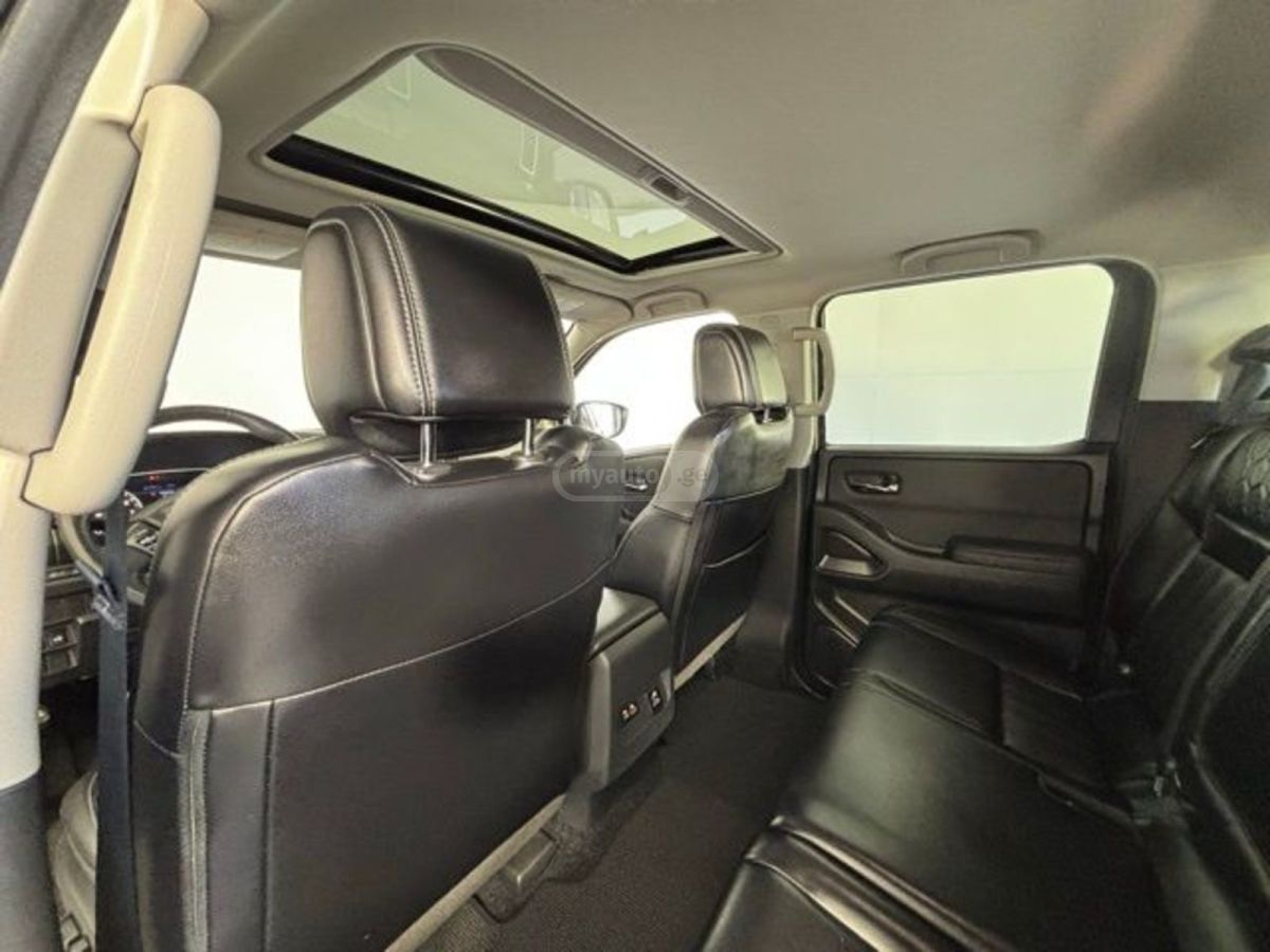 Nissan Frontier 2024 — миниатюра 10