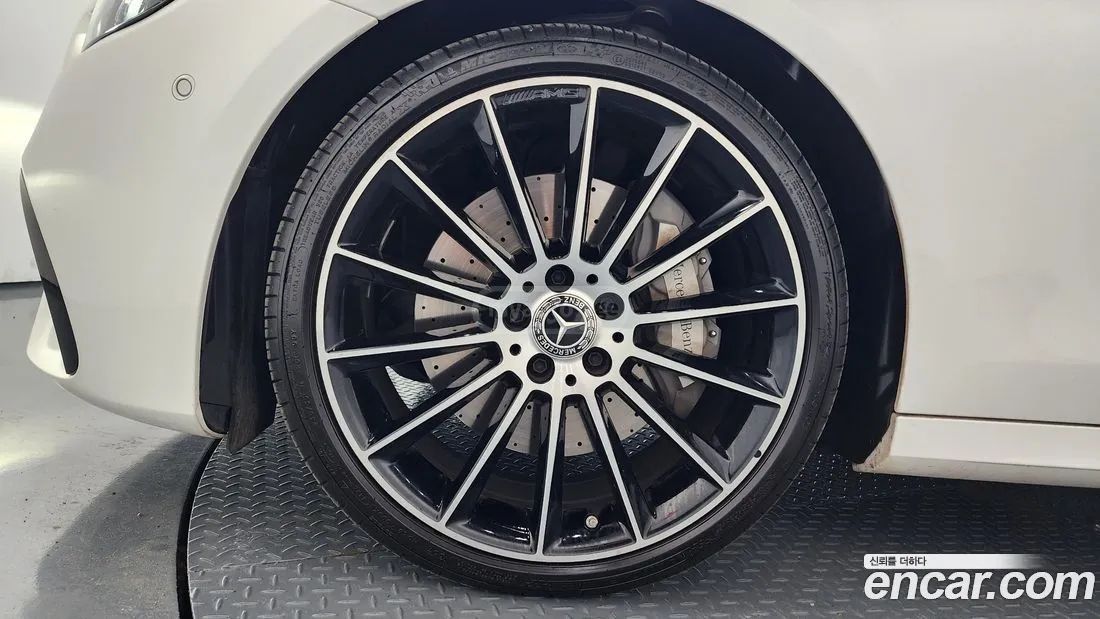 Mercedes-Benz E53 AMG 2023 — миниатюра 5