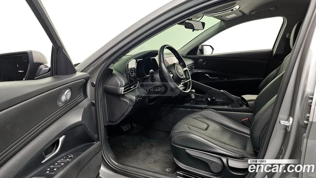 Hyundai Elantra - фото 11