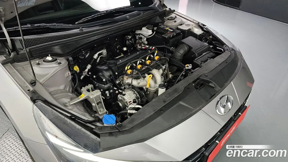 Hyundai Elantra - фото 6