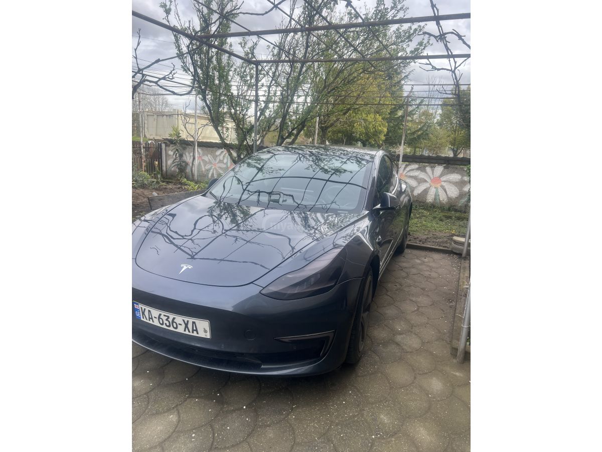 Tesla Model 3 - фото 2