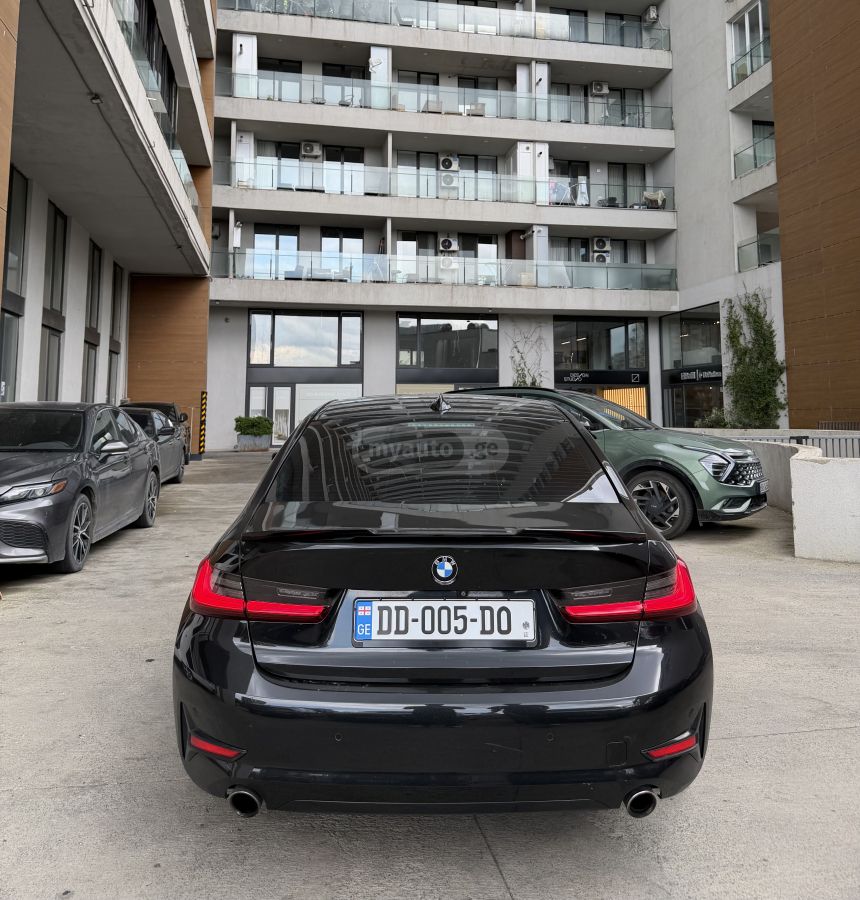 BMW 330 - фото 4