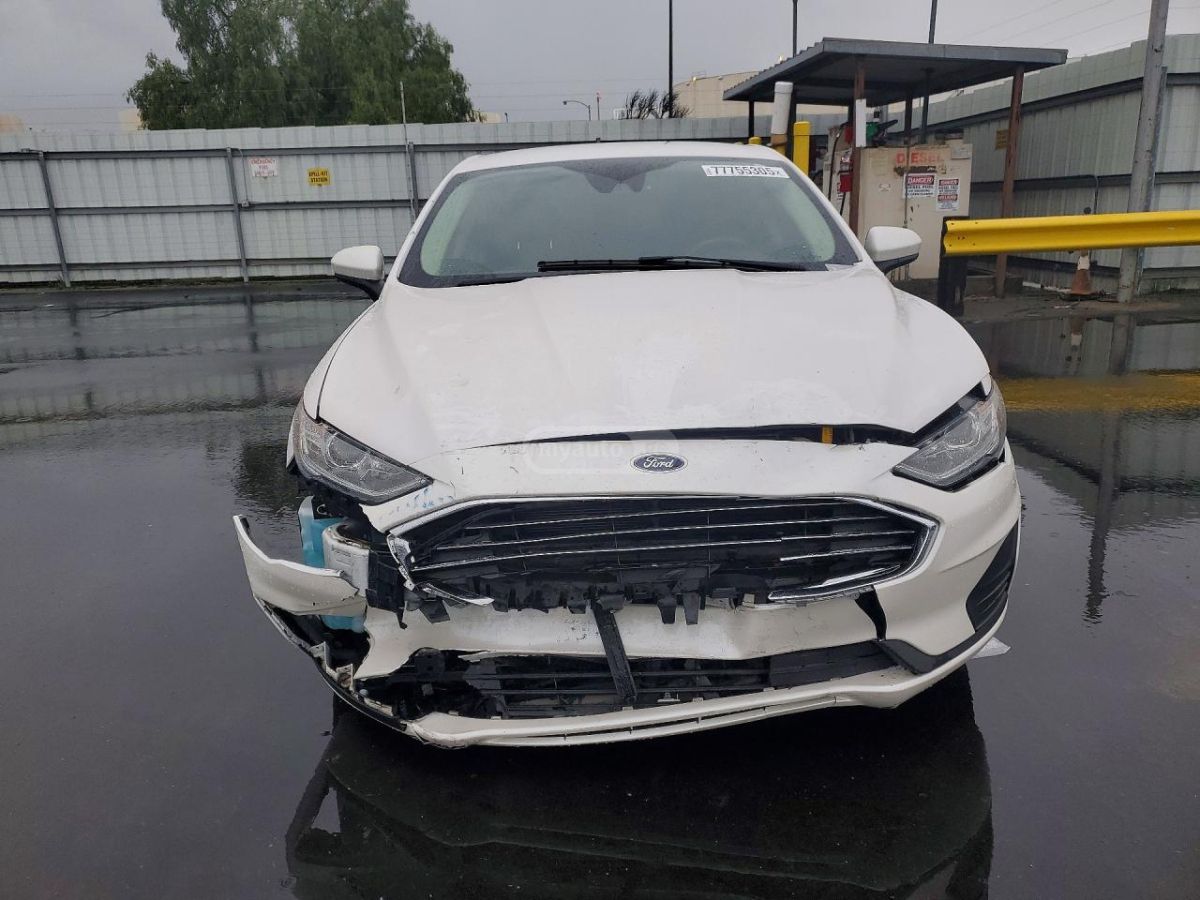 Ford Fusion - фото 5