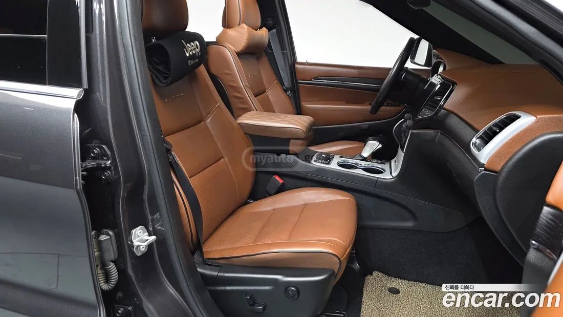 Jeep Grand Cherokee - фото 10