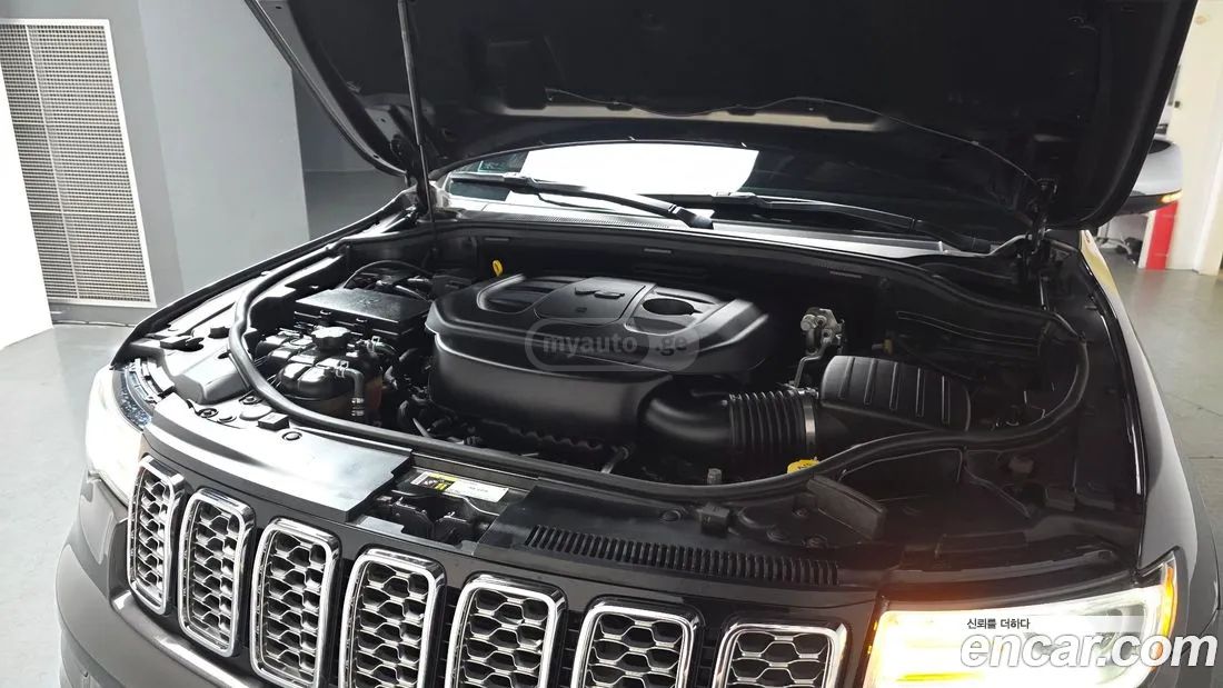 Jeep Grand Cherokee - фото 6