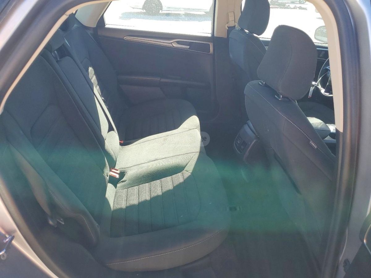 Ford Fusion - фото 10