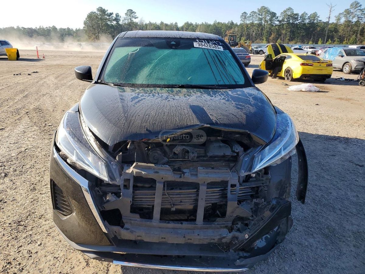 Nissan Kicks - фото 1