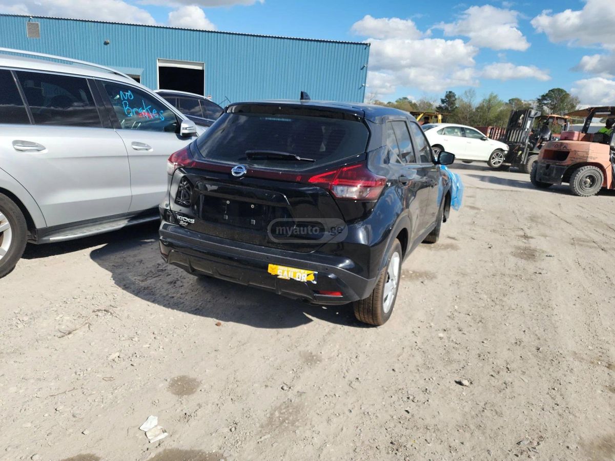 Nissan Kicks - фото 4