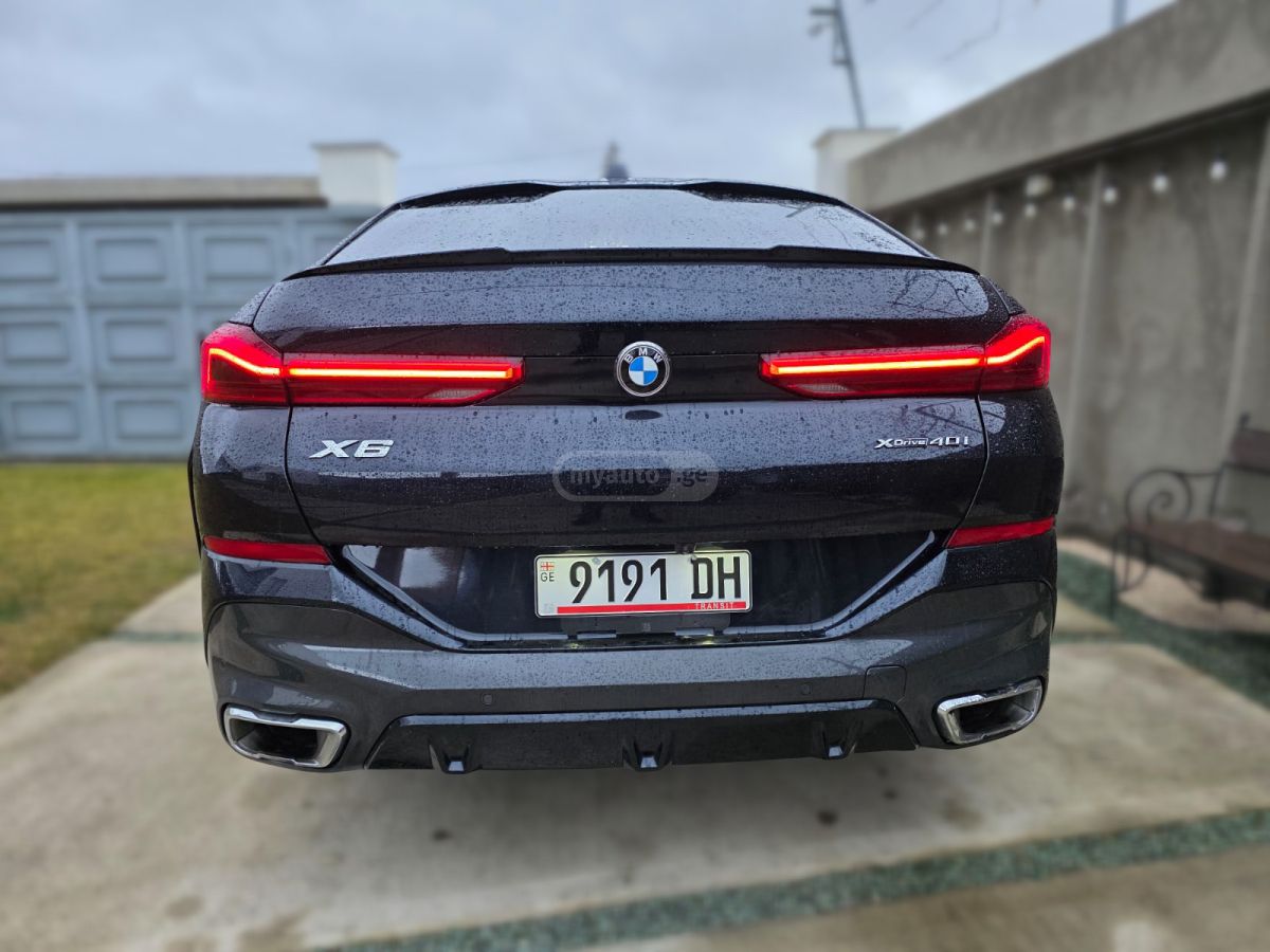 BMW xDrive40i 4dr All Wheel Drive — миниатюра 2