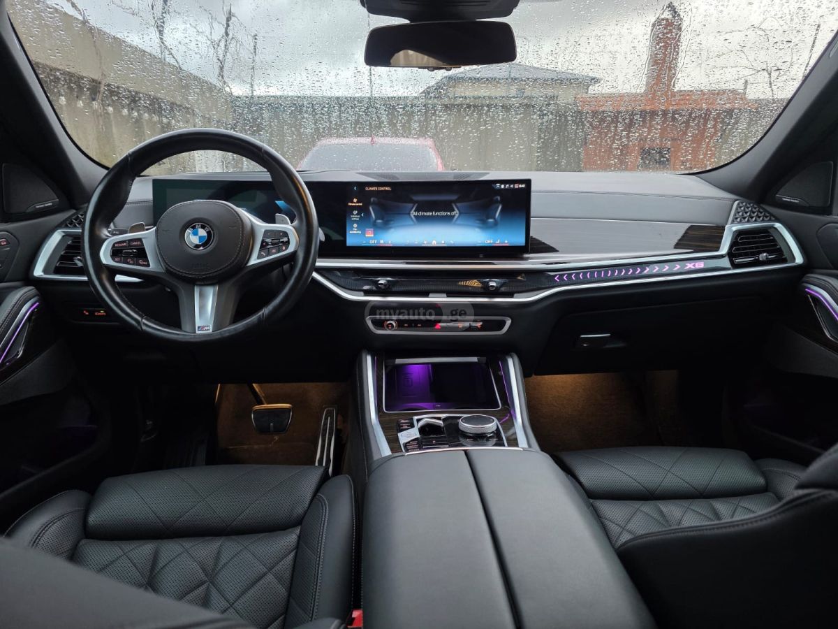 BMW xDrive40i 4dr All Wheel Drive — миниатюра 7