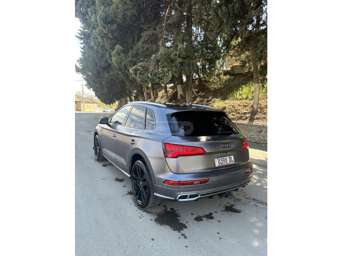Audi SQ5 - фото 4