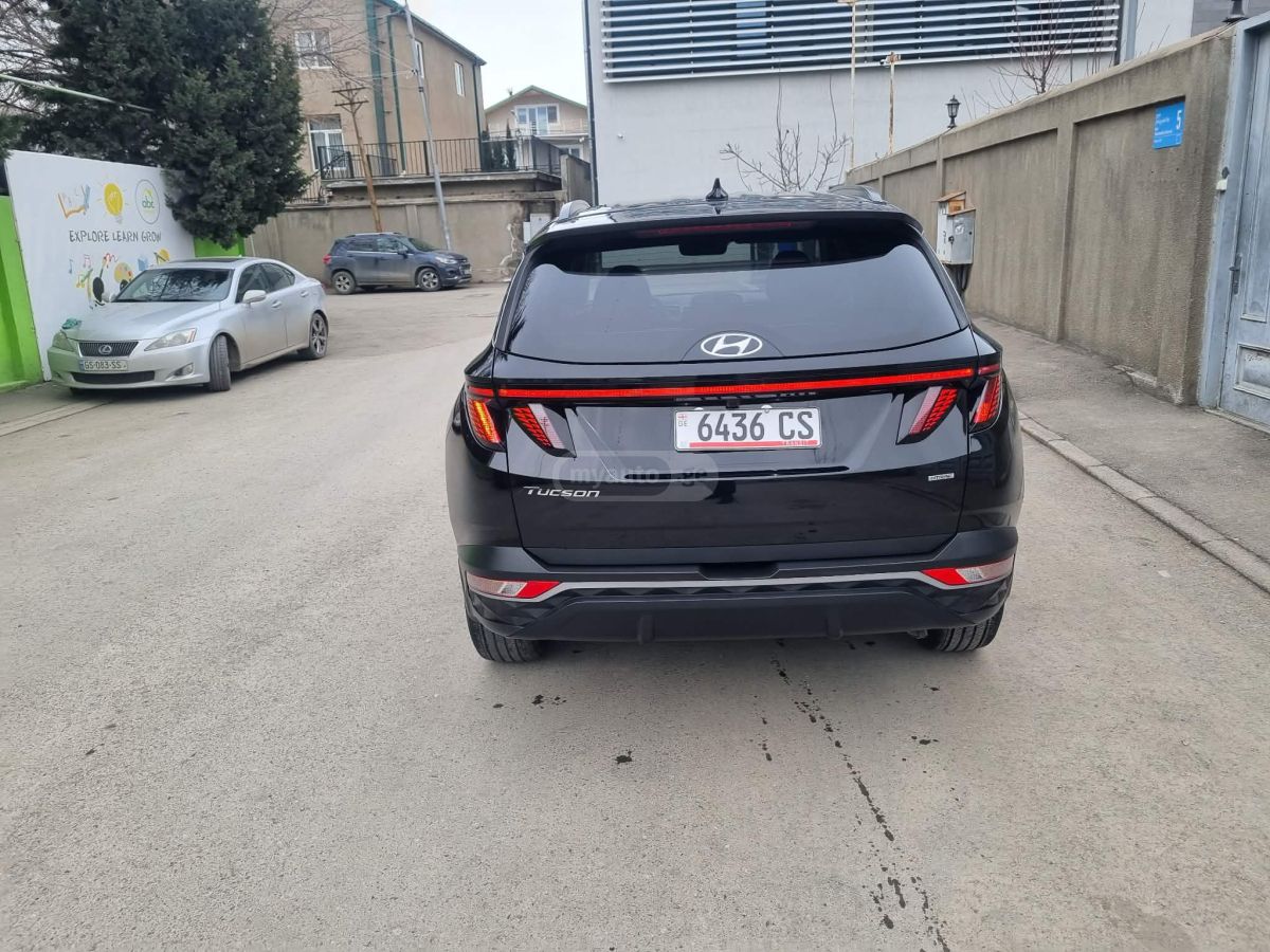 Hyundai Limited 4dr All-Wheel Drive Au — миниатюра 4