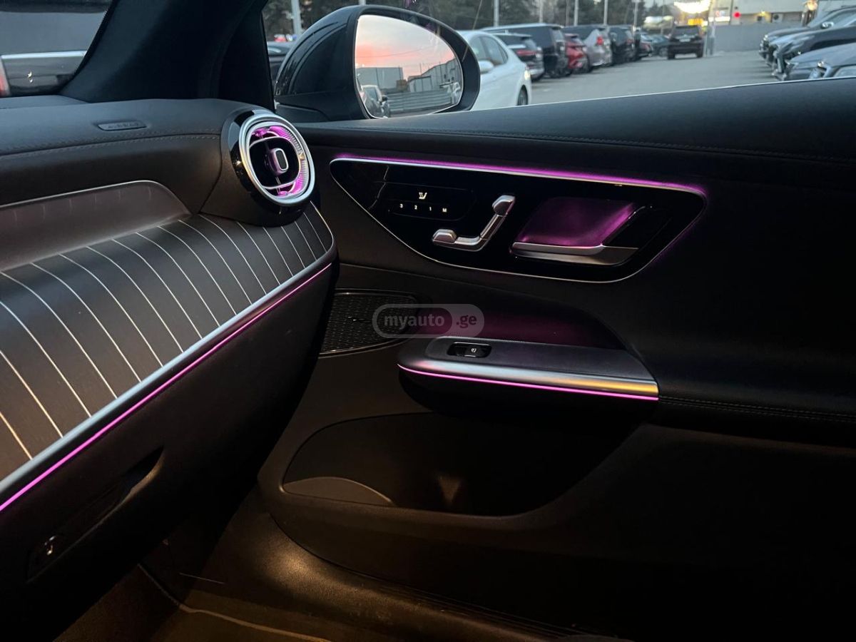 Mercedes-Benz GLC 220 - фото 11