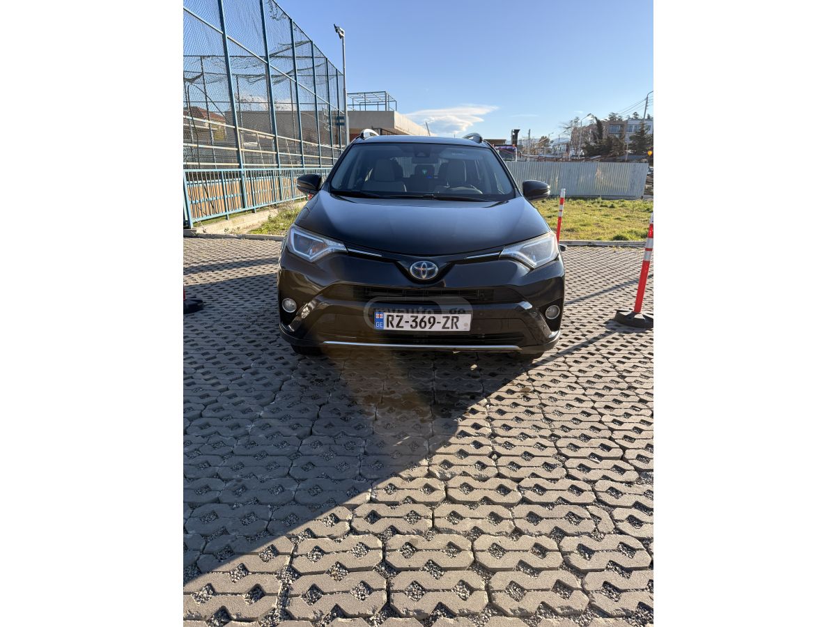 Toyota Rav 4 - фото 4