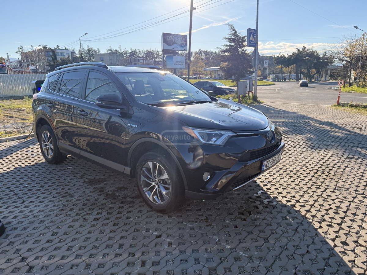 Toyota Rav 4 - фото 5