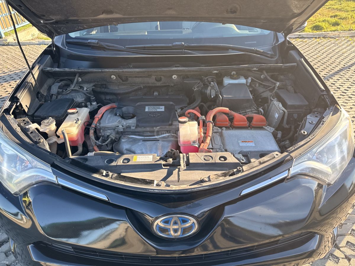 Toyota Rav 4 - фото 9