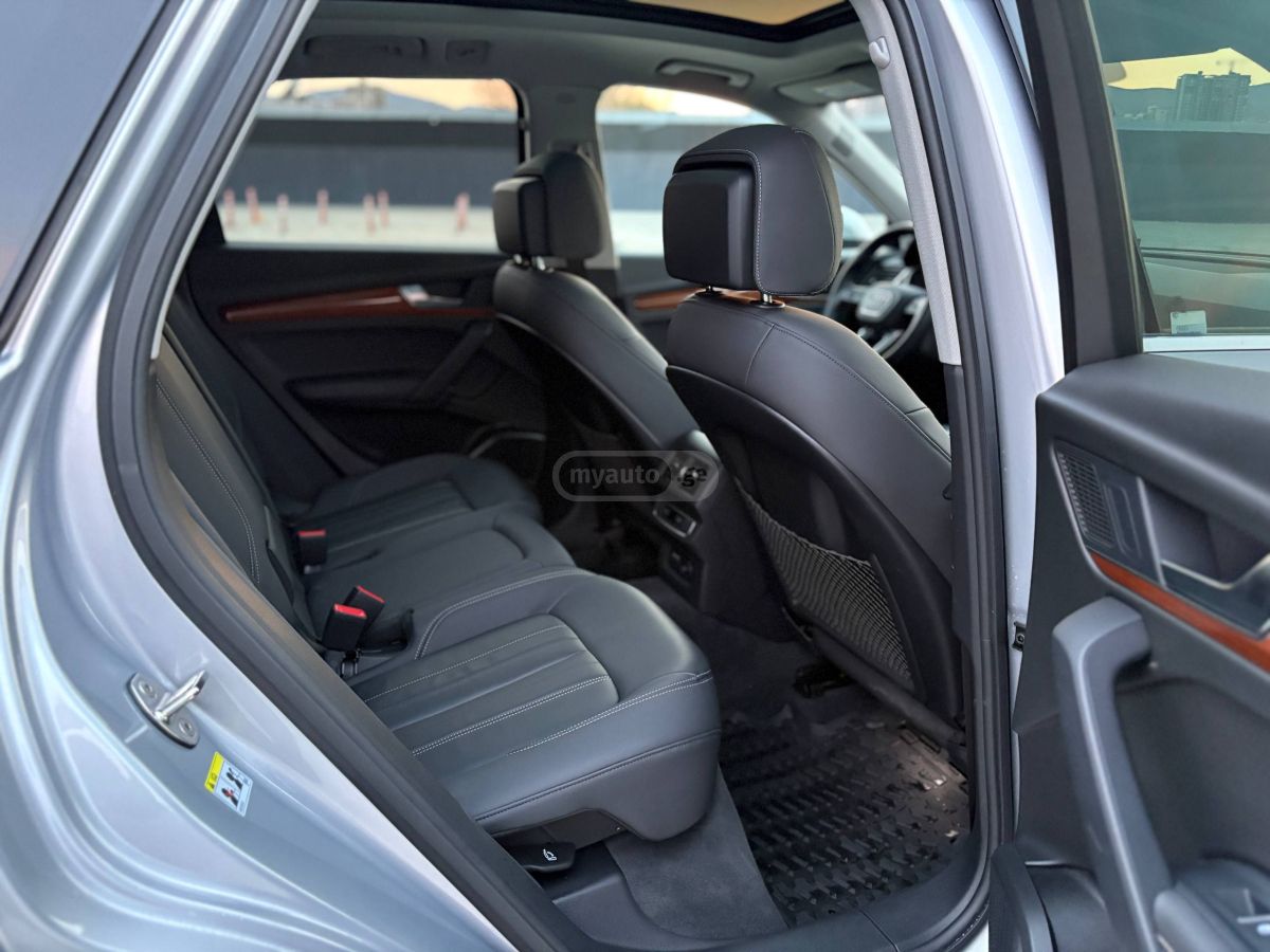 Audi 45 Premium 4dr All-Wheel Drive — миниатюра 9