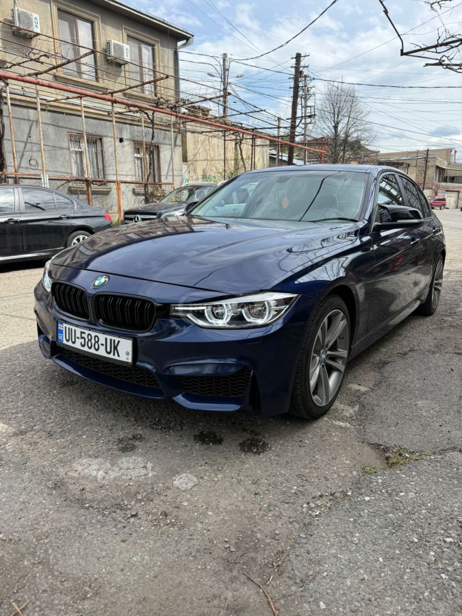 BMW 320 - фото 1