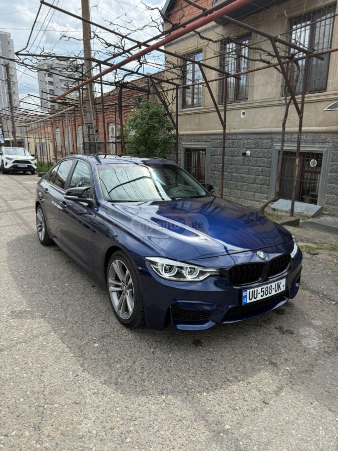 BMW 320 - фото 2