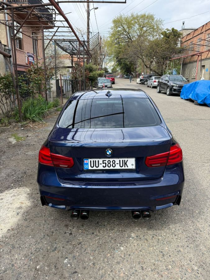 BMW 320 - фото 3