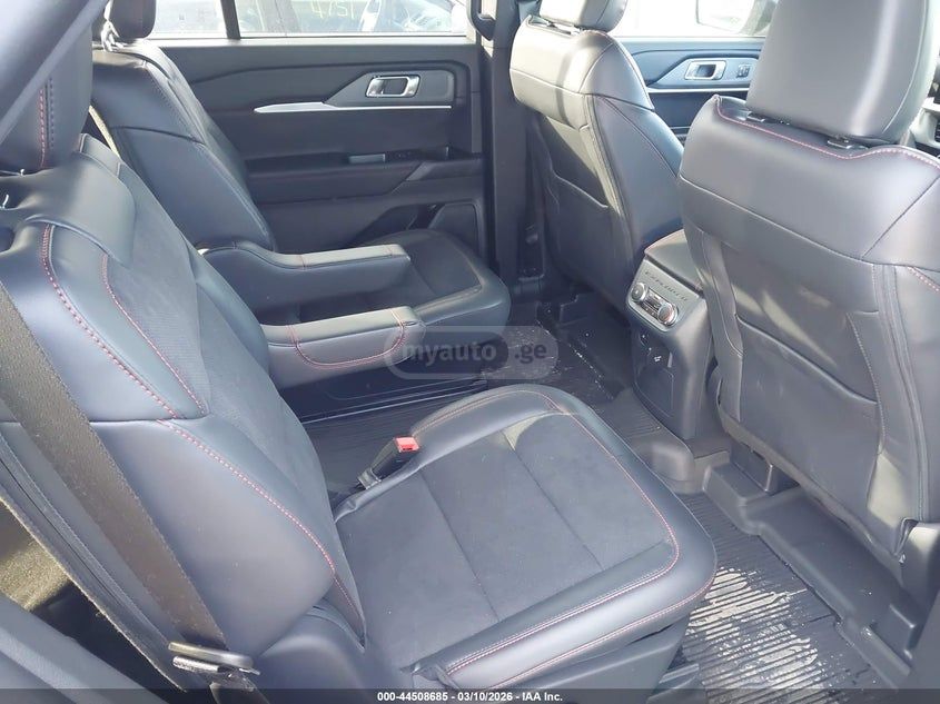 Ford Explorer ST 2025 — миниатюра 9