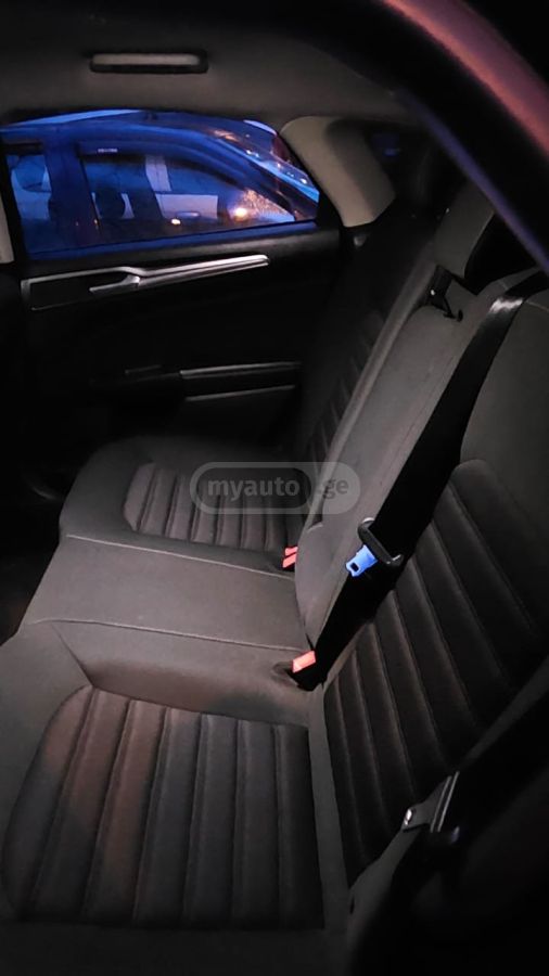 Ford Fusion - фото 7