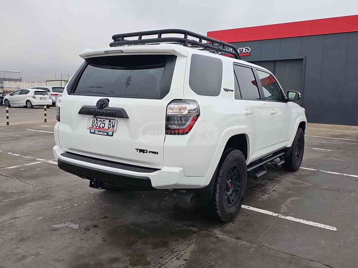 Toyota Toyota 4runner — миниатюра 4