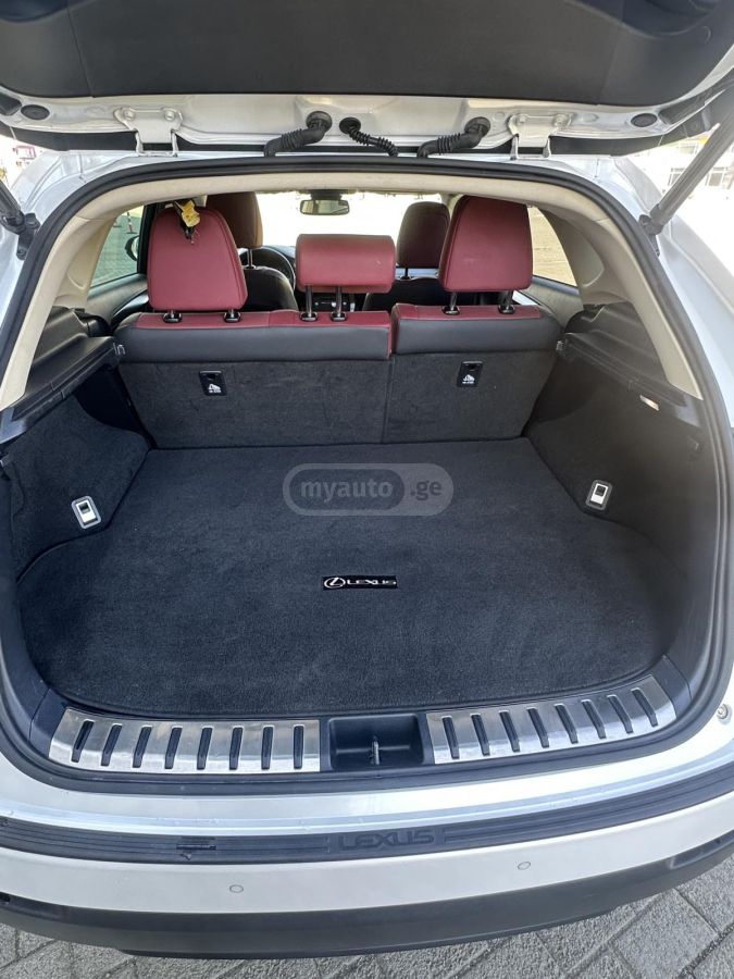 Lexus NX 300 - фото 8