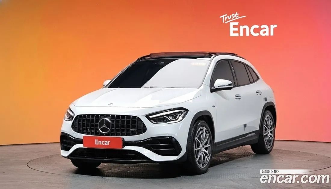 Mercedes-Benz GLA 45 AMG - фото 1