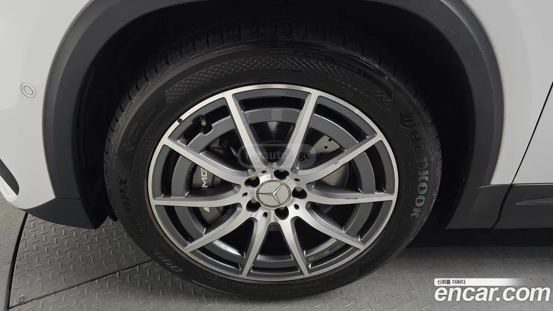 Mercedes-Benz GLA 45 AMG - фото 5