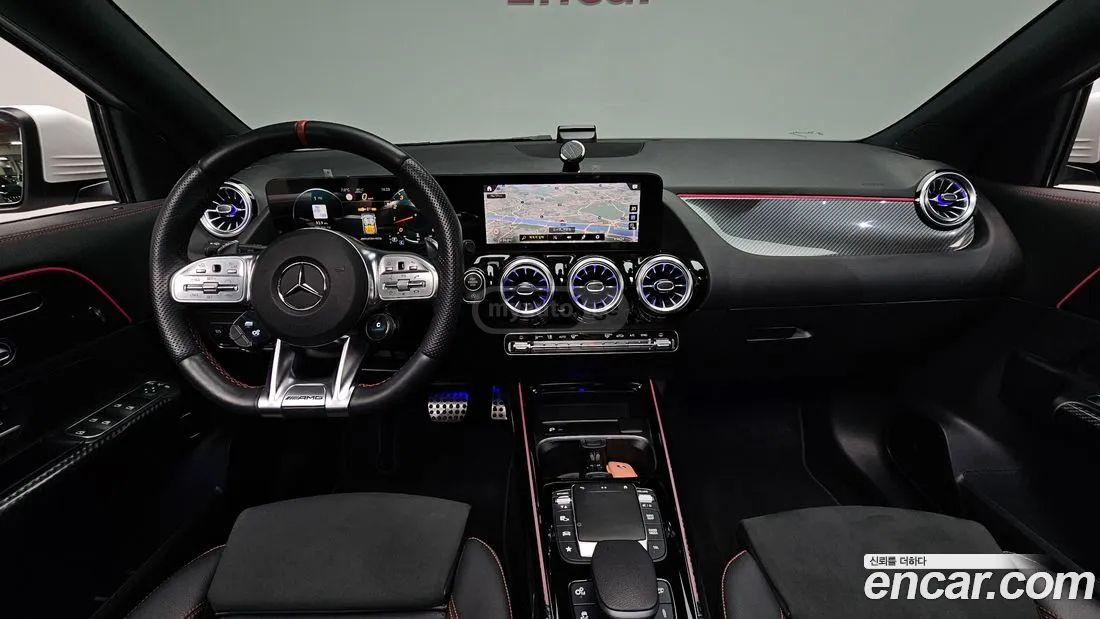 Mercedes-Benz GLA 45 AMG - фото 7