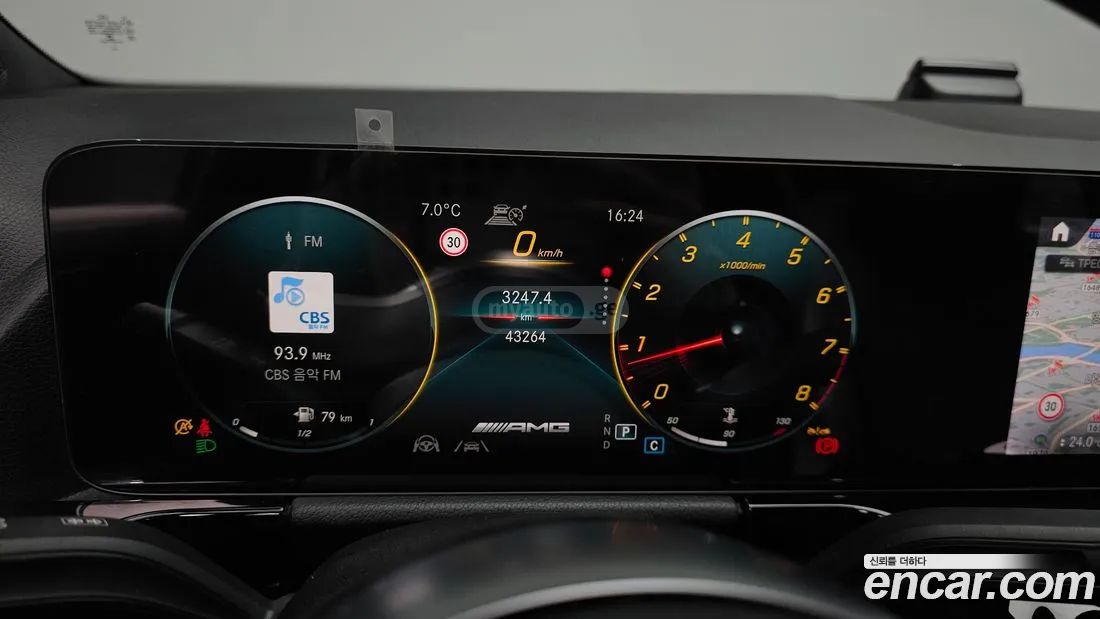 Mercedes-Benz GLA 45 AMG - фото 8