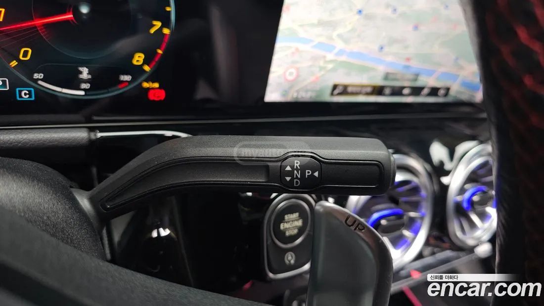 Mercedes-Benz GLA 45 AMG - фото 9