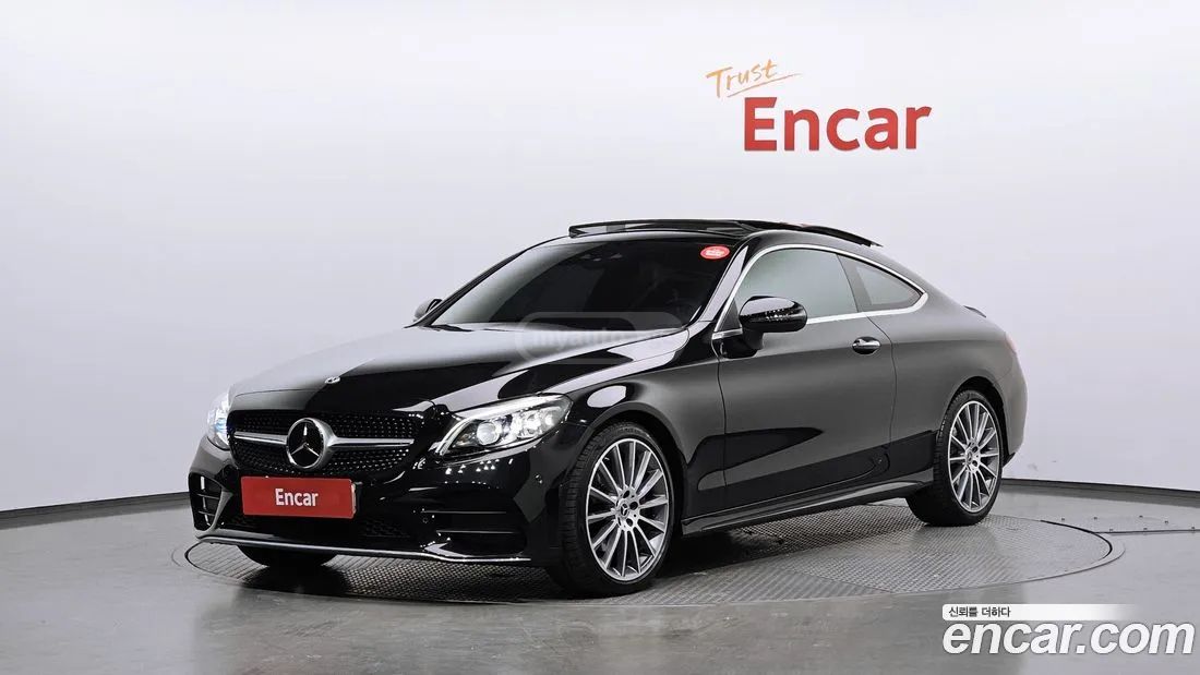 Mercedes-Benz C 63 AMG - фото 1