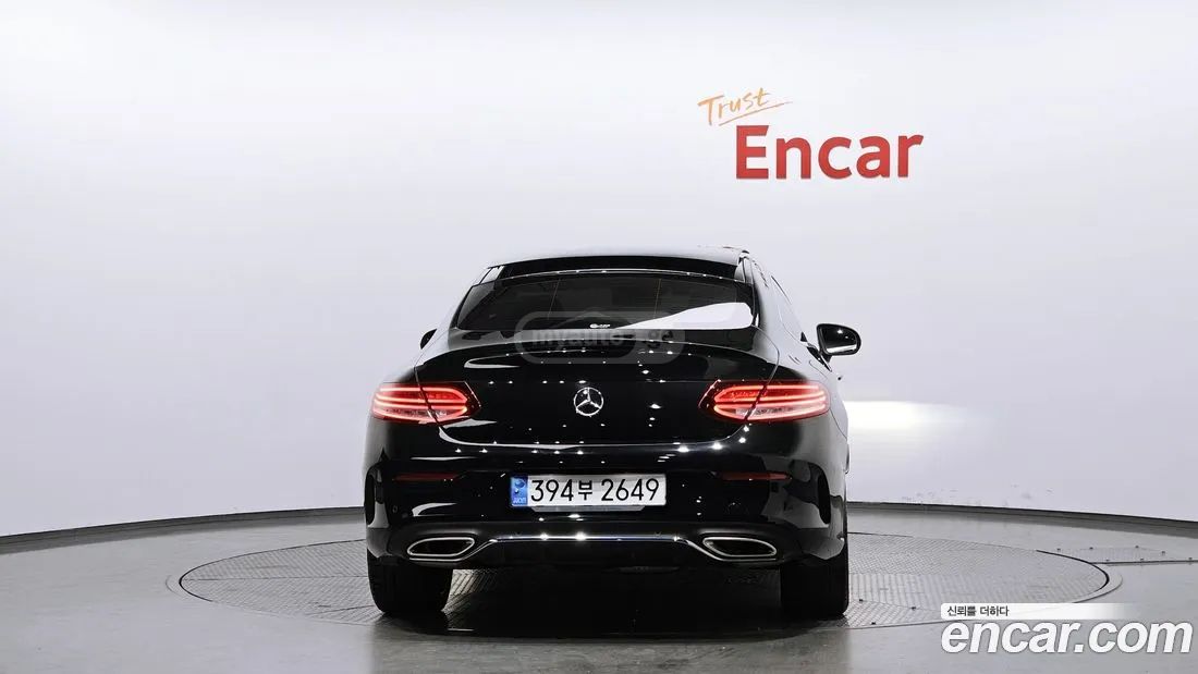 Mercedes-Benz C 63 AMG - фото 4