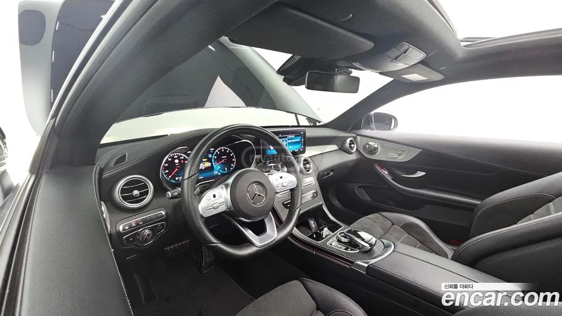 Mercedes-Benz C 63 AMG - фото 7