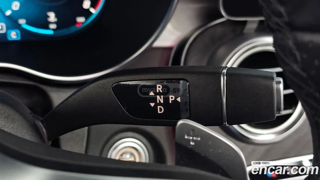 Mercedes-Benz C 63 AMG - фото 9