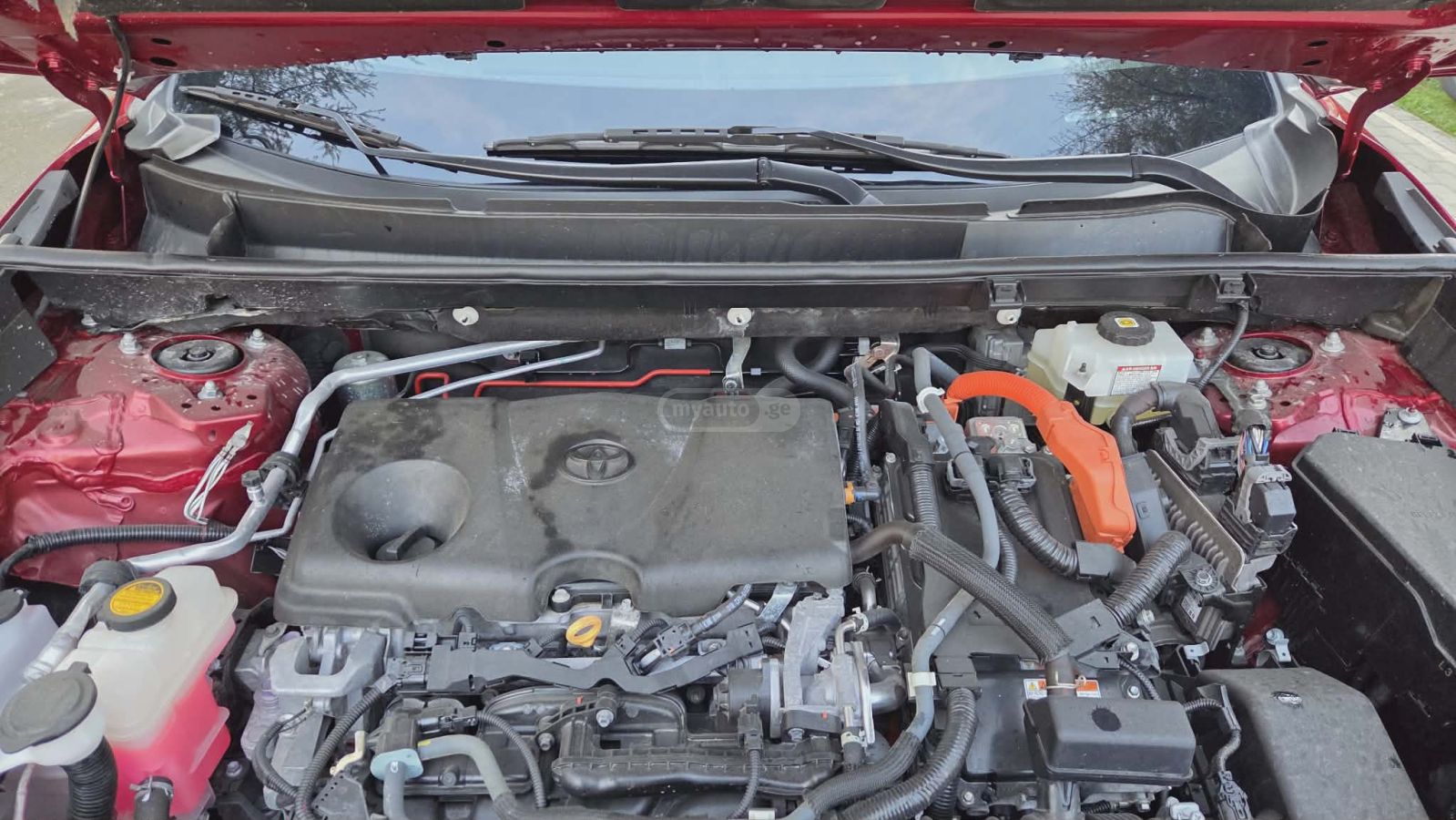 Toyota LE 4dr All-Wheel Drive Automat — миниатюра 8