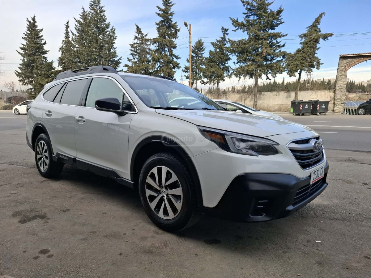 Subaru Outback - фото 1
