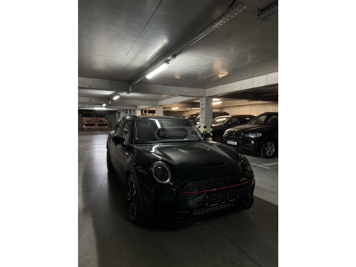 MINI Clubman JCW ALL4 2023 — миниатюра 2
