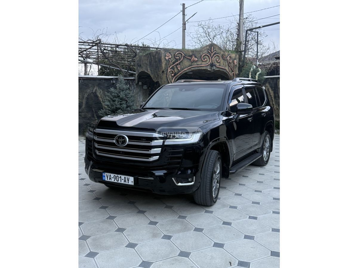 Toyota Land Cruiser - фото 1