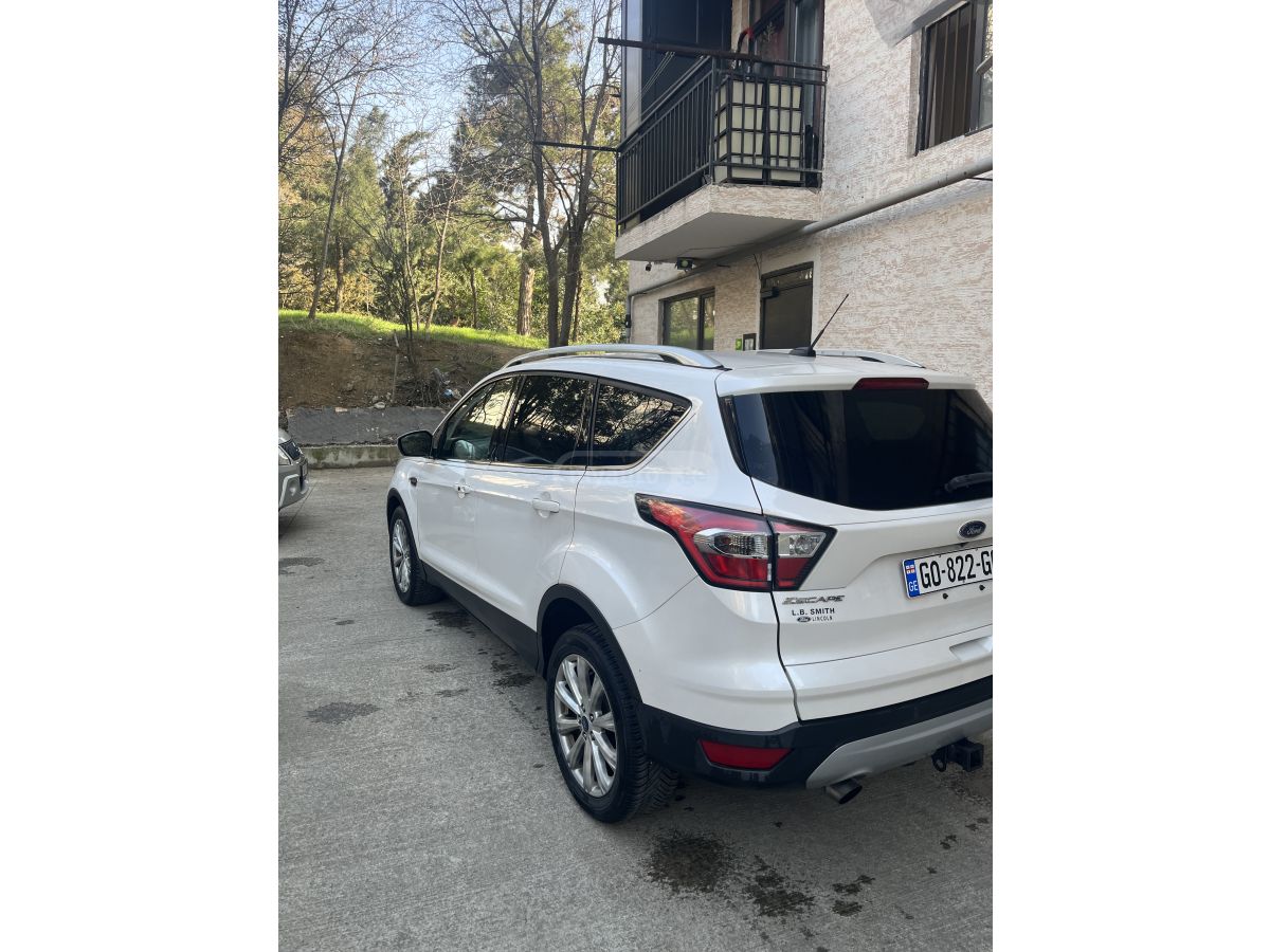Ford Escape - фото 6