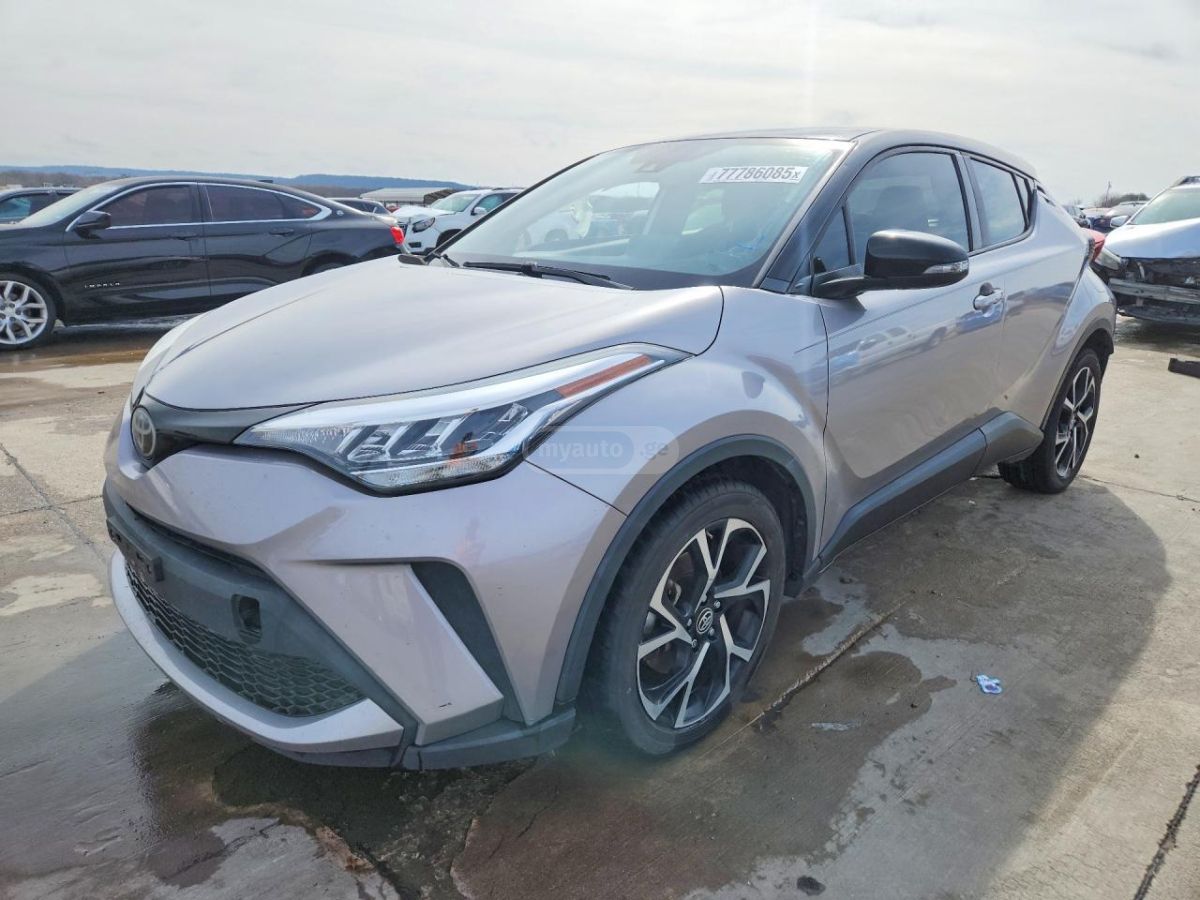 Toyota CHR - фото 1