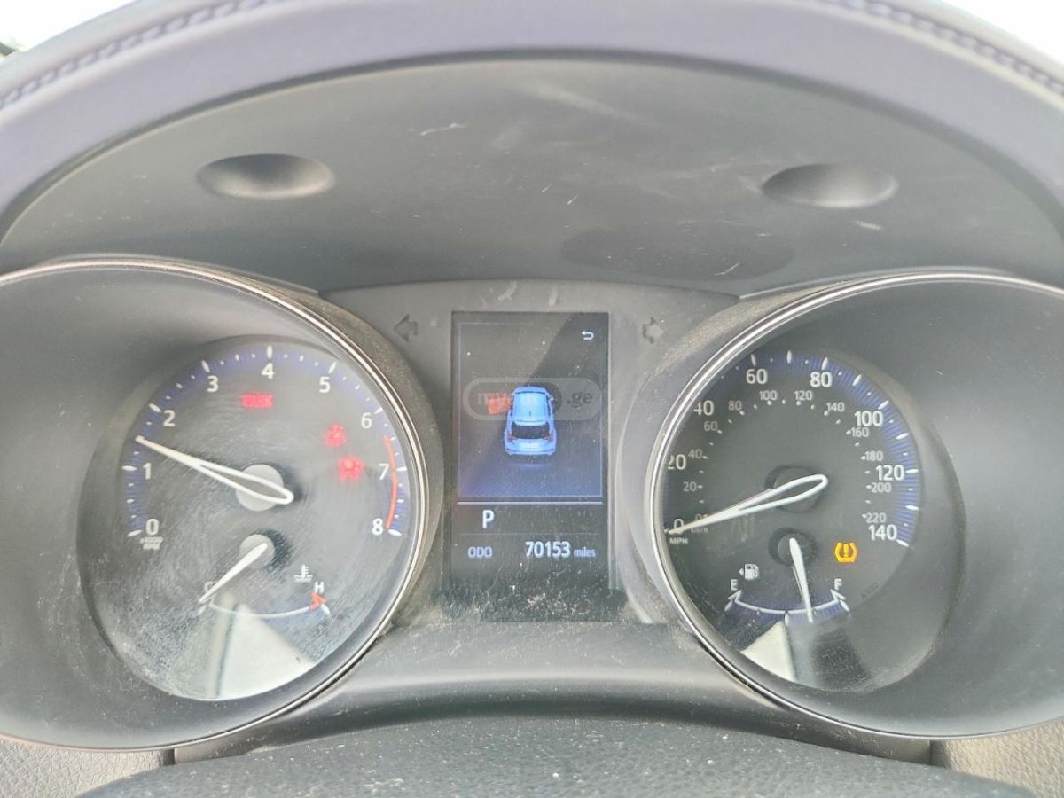 Toyota CHR - фото 9