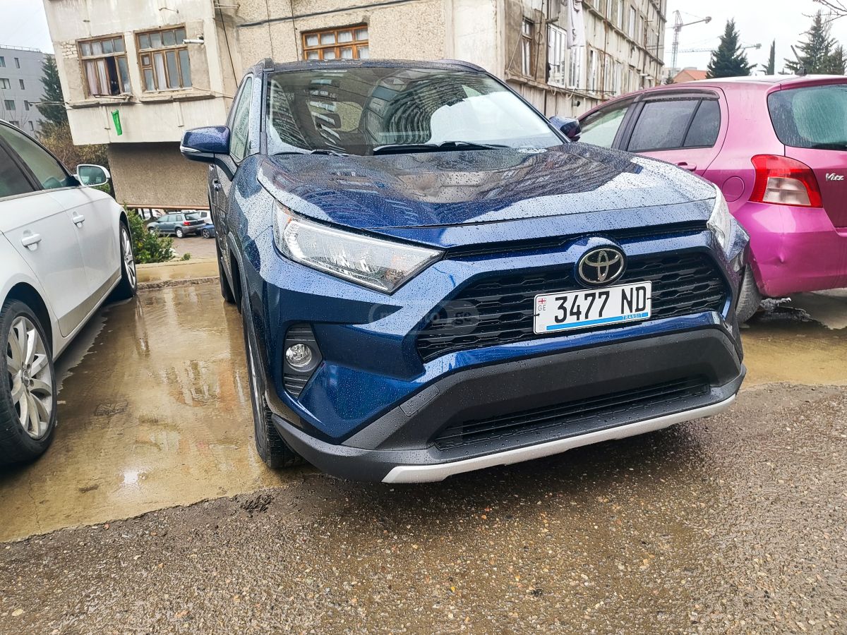Toyota RAV 4 - фото 2
